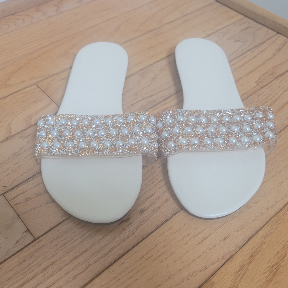 Chic Women's  Pearl Square Open-toed Size 8 Sandals